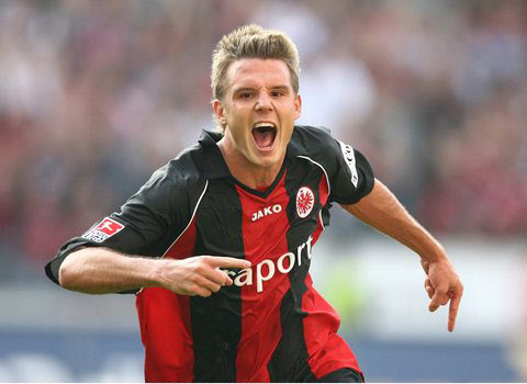 他不仅在场 他不仅在场